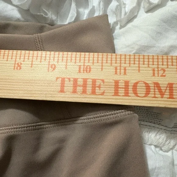 Oner Soft Motion 6” Shorts in Mocha Brown. Very soft Gym/Outdoor Shorts. - Picture 6 of 13